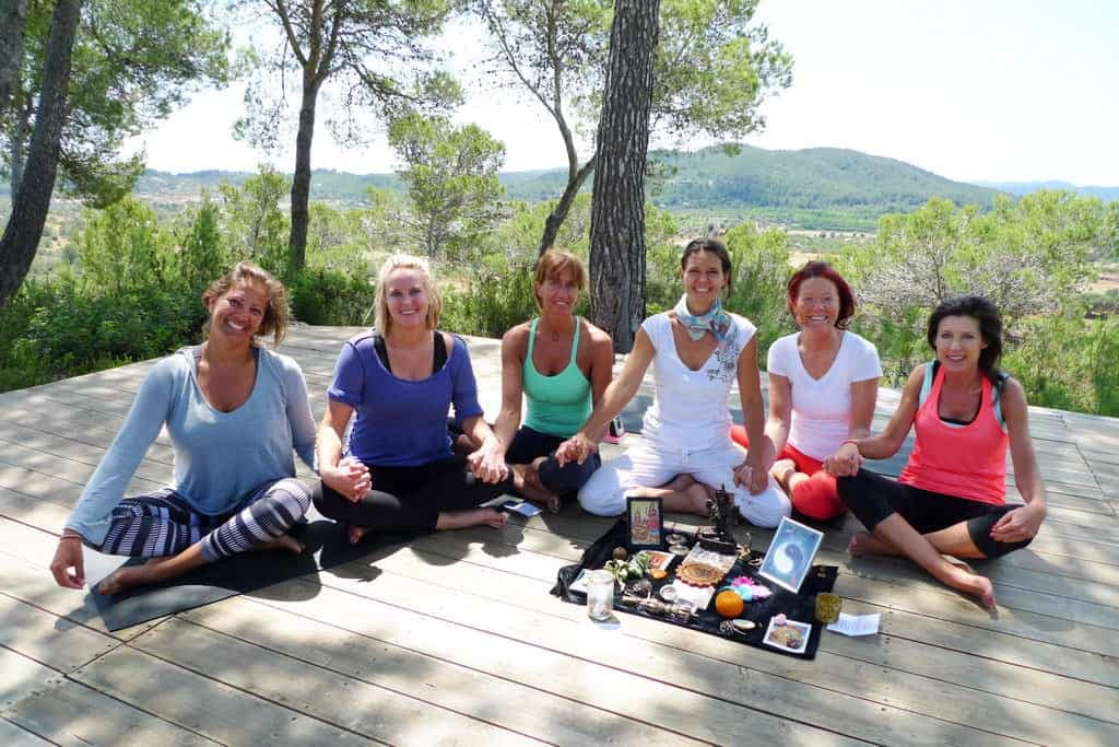 Private-lesson-for-group-of-girlfriends-in-Ibiza